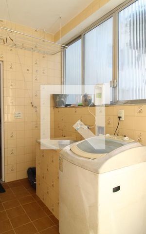 Casa à venda com 342m², 3 quartos e 7 vagasÁrea de serviço