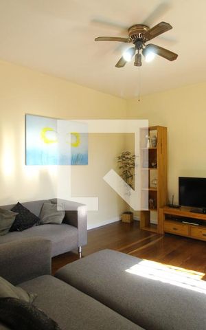 Casa à venda com 342m², 3 quartos e 7 vagasSala