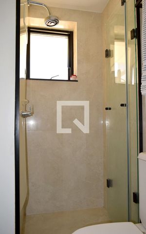 Apartamento à venda com 72m², 2 quartos e 2 vagasBanheiro da Suíte 1
