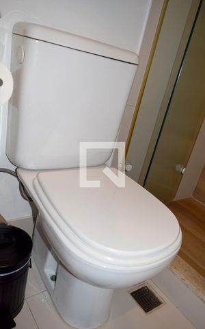 Apartamento à venda com 72m², 2 quartos e 2 vagasBanheiro da Suíte 2