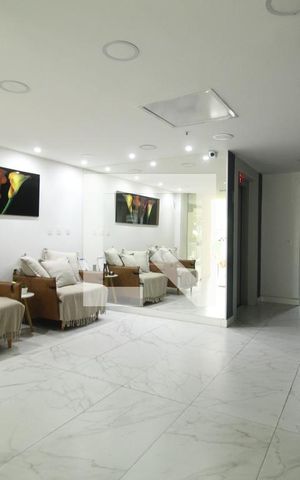 Apartamento à venda com 54m², 2 quartos e 1 vagaHall