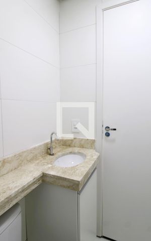 Apartamento para alugar com 38m², 2 quartos e sem vagaBanheiro