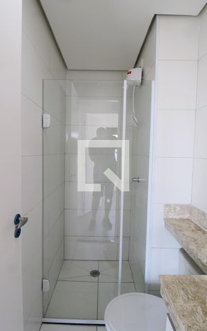 Apartamento para alugar com 38m², 2 quartos e sem vagaBanheiro
