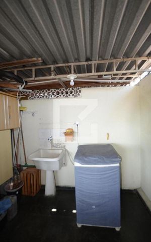 Casa à venda com 110m², 4 quartos e 1 vagaÁrea de Serviço