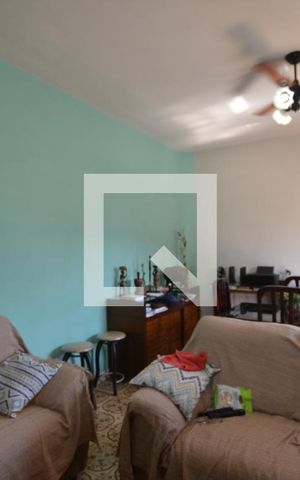 Casa à venda com 110m², 4 quartos e 1 vagaSala