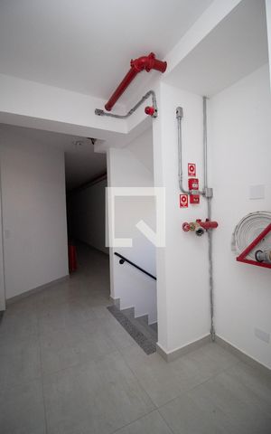 Apartamento à venda com 33m², 1 quarto e sem vaga Apartamento à venda com 33m², 1 quarto e sem vagaHall social