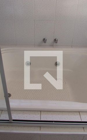 Casa para alugar com 187m², 4 quartos e 2 vagasBanheiro da Suíte 2