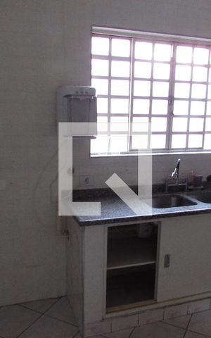 Casa para alugar com 187m², 4 quartos e 2 vagasCozinha