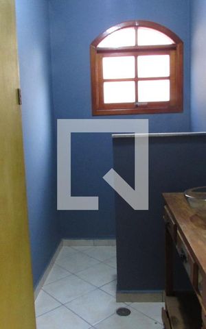 Casa para alugar com 187m², 4 quartos e 2 vagasLavabo
