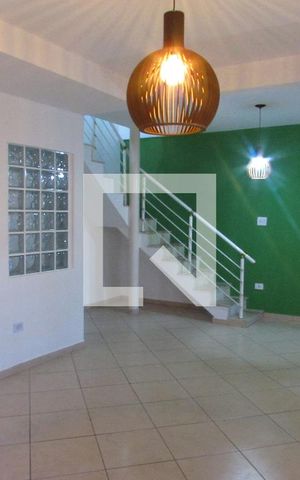 Casa para alugar com 187m², 4 quartos e 2 vagasSala
