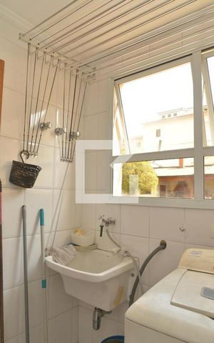 Apartamento à venda com 108m², 3 quartos e 1 vagaÁrea de Serviço