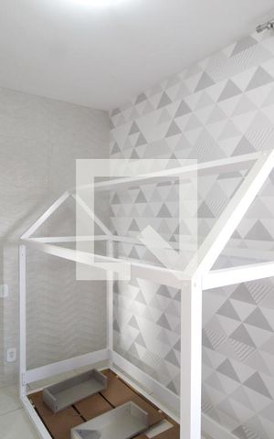 Casa para alugar com 70m², 2 quartos e 2 vagasQuarto 1