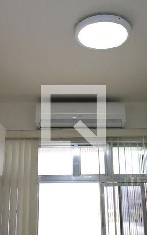 Apartamento à venda com 86m², 2 quartos e 1 vagaSala - Detalhe