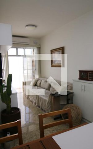 Apartamento à venda com 86m², 2 quartos e 1 vagaSala
