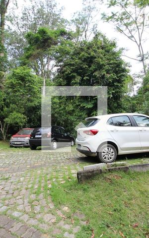 Casa à venda com 1400m², 3 quartos e 6 vagasEstacionamento