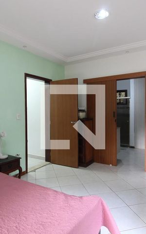 Casa à venda com 1400m², 3 quartos e 6 vagasSuíte 3