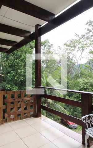 Casa à venda com 1400m², 3 quartos e 6 vagasVaranda