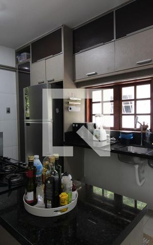 Casa à venda com 1400m², 3 quartos e 6 vagasCozinha