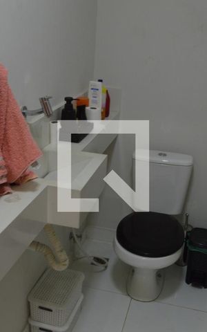 Casa de condomínio para alugar com 320m², 5 quartos e 2 vagasLavabo