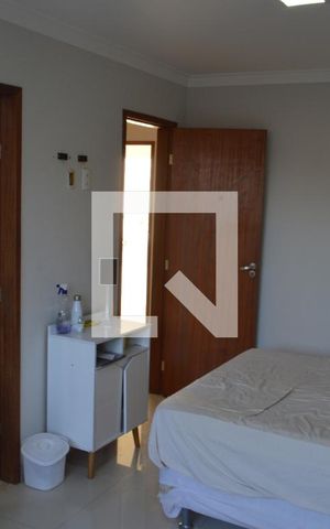 Casa de condomínio para alugar com 320m², 5 quartos e 2 vagasSuíte 2