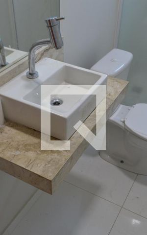 Casa de condomínio para alugar com 320m², 5 quartos e 2 vagasBanheiro da Suíte 2