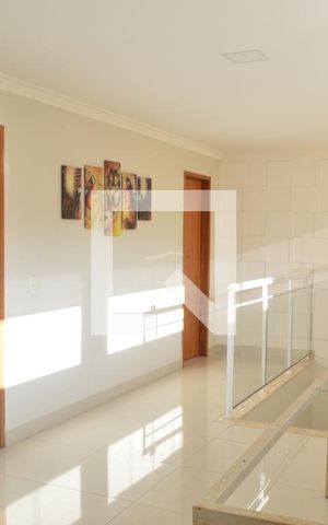 Casa de condomínio para alugar com 320m², 5 quartos e 2 vagasSala 2