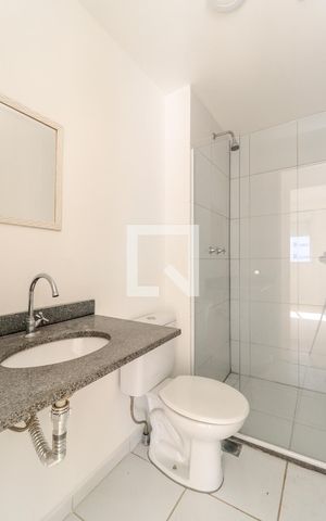 Apartamento para alugar com 64m², 2 quartos e 1 vaga Apartamento para alugar com 64m², 2 quartos e 1 vagaBanheiro