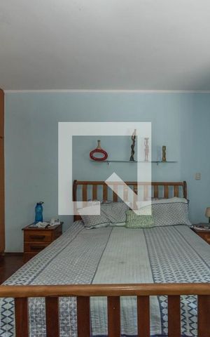 Casa à venda com 280m², 4 quartos e 3 vagas Casa à venda com 280m², 4 quartos e 3 vagasSuíte 2