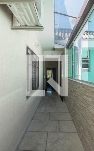 Casa à venda com 280m², 4 quartos e 3 vagas Casa à venda com 280m², 4 quartos e 3 vagasLavanderia - Corredor