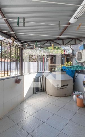 Casa à venda com 280m², 4 quartos e 3 vagas Casa à venda com 280m², 4 quartos e 3 vagasLavanderia
