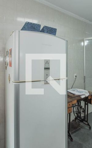 Casa à venda com 280m², 4 quartos e 3 vagas Casa à venda com 280m², 4 quartos e 3 vagasDespensa