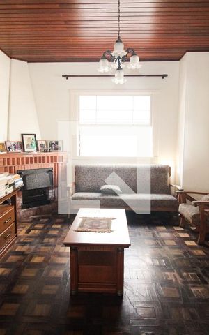 Casa para alugar com 100m², 2 quartos e 2 vagas Casa para alugar com 100m², 2 quartos e 2 vagasSala