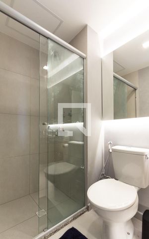 Studio para alugar com 25m², 1 quarto e sem vaga Studio para alugar com 25m², 1 quarto e sem vagaBanheiro