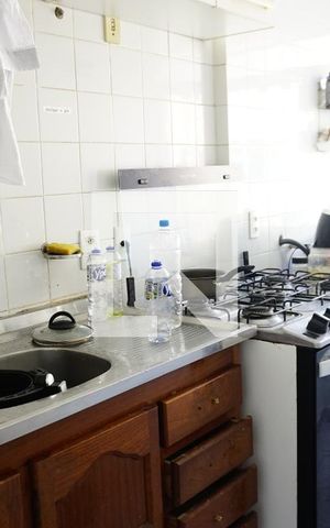 Apartamento à venda com 60m², 2 quartos e 1 vagaCozinha