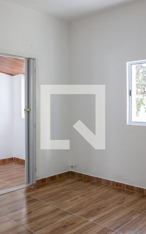 Casa para alugar com 75m², 2 quartos e sem vagaQuarto