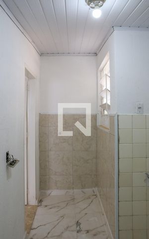 Casa para alugar com 75m², 2 quartos e sem vagaÁrea de Serviço