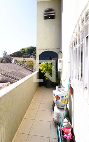 Casa à venda com 318m², 4 quartos e 4 vagasCorredor Lateral