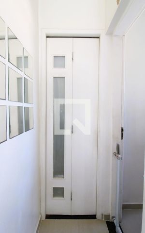 Casa à venda com 318m², 4 quartos e 4 vagasBanheiro de Serviço