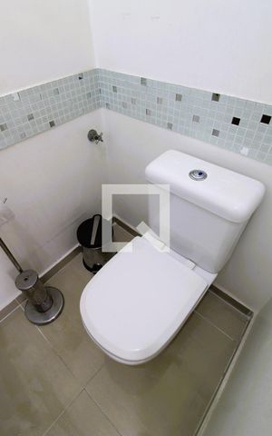 Casa à venda com 318m², 4 quartos e 4 vagasLavabo