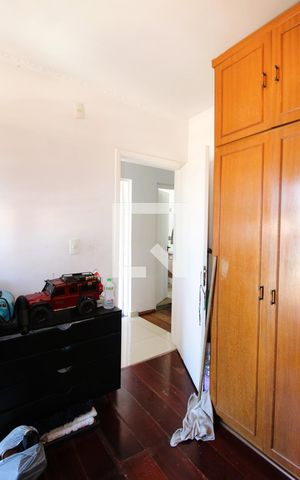 Casa à venda com 318m², 4 quartos e 4 vagasQuarto 3