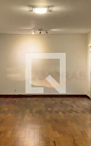 Apartamento à venda com 221m², 3 quartos e 4 vagas