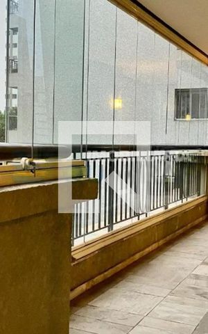 Apartamento à venda com 221m², 3 quartos e 4 vagas