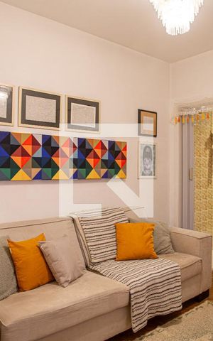Apartamento à venda com 49m², 1 quarto e sem vaga Apartamento à venda com 49m², 1 quarto e sem vagaSala