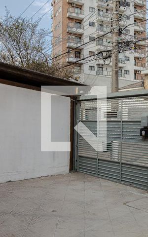 Studio para alugar com 39m², 1 quarto e sem vaga Studio para alugar com 39m², 1 quarto e sem vagaGaragem