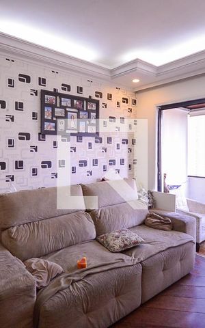 Apartamento à venda com 90m², 3 quartos e 1 vaga Apartamento à venda com 90m², 3 quartos e 1 vagaSala