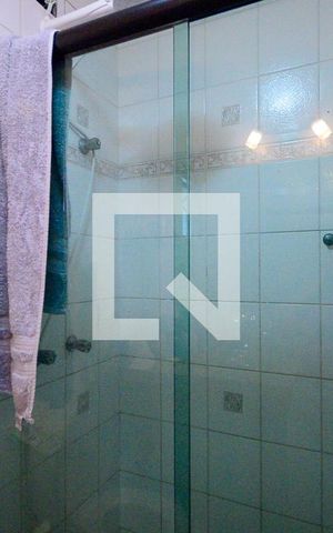 Apartamento à venda com 90m², 3 quartos e 1 vaga Apartamento à venda com 90m², 3 quartos e 1 vagaBanheiro da Suíte