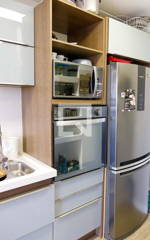 Apartamento à venda com 62m², 2 quartos e 1 vaga Apartamento à venda com 62m², 2 quartos e 1 vagaCozinha