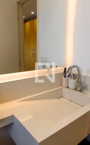 Apartamento à venda com 62m², 2 quartos e 1 vaga Apartamento à venda com 62m², 2 quartos e 1 vagaBanheiro da Suíte 2