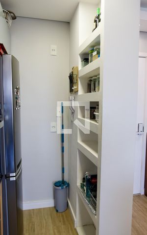 Apartamento à venda com 62m², 2 quartos e 1 vaga Apartamento à venda com 62m², 2 quartos e 1 vagaCozinha