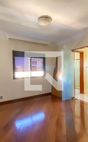 Apartamento à venda com 412m², 4 quartos e 5 vagas Apartamento à venda com 412m², 4 quartos e 5 vagasSuíte 4